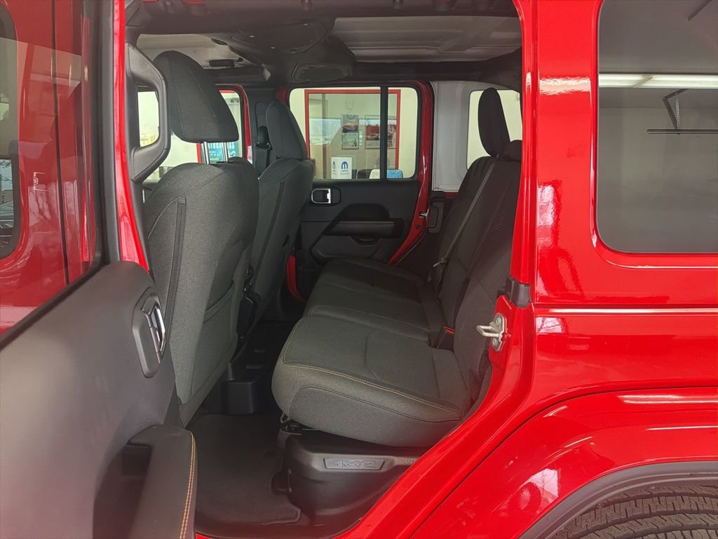 Certified 2025 Jeep Wrangler Sahara 4xe image 18