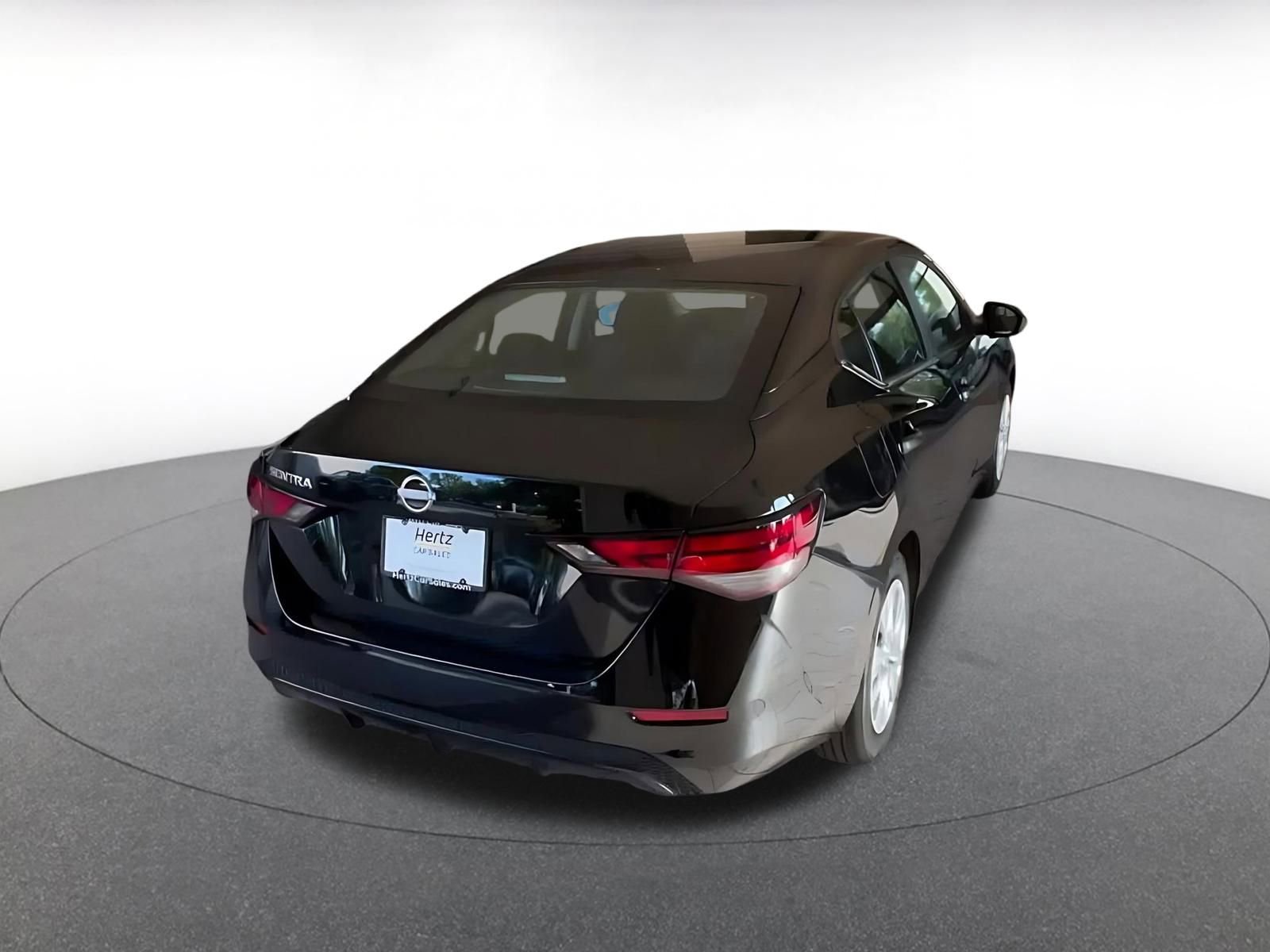 Used 2025 Nissan Sentra S image 15