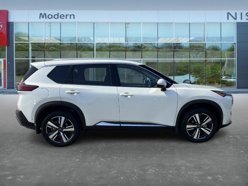 Certified 2023 Nissan Rogue SL w/ SL Premium Package image 4