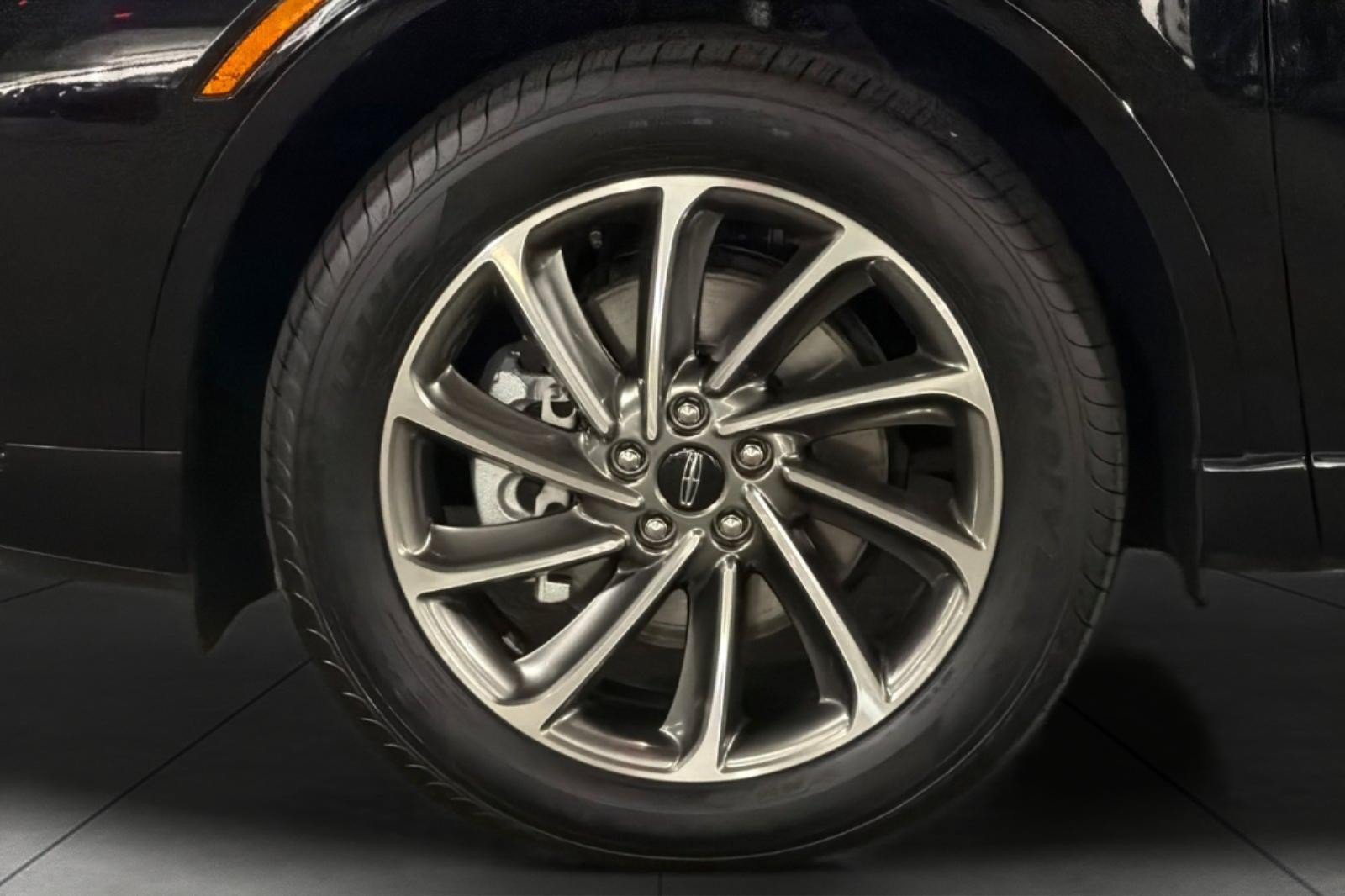 Used 2024 Lincoln Corsair Grand Touring AWD/4WD image 26