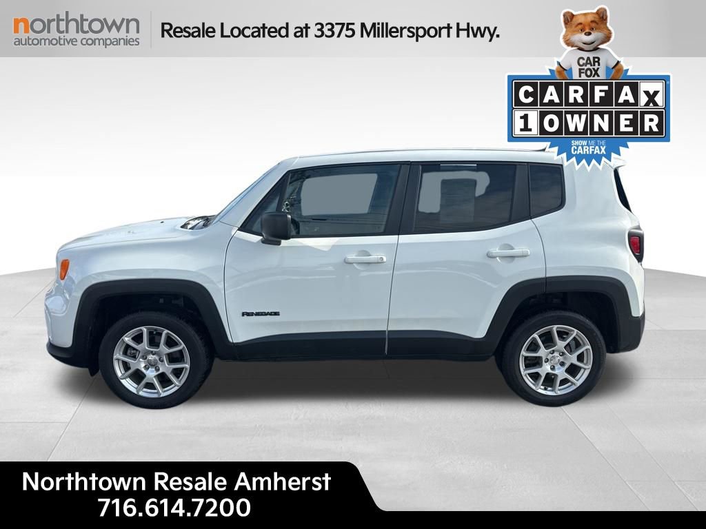 Used 2023 Jeep Renegade Latitude image 2