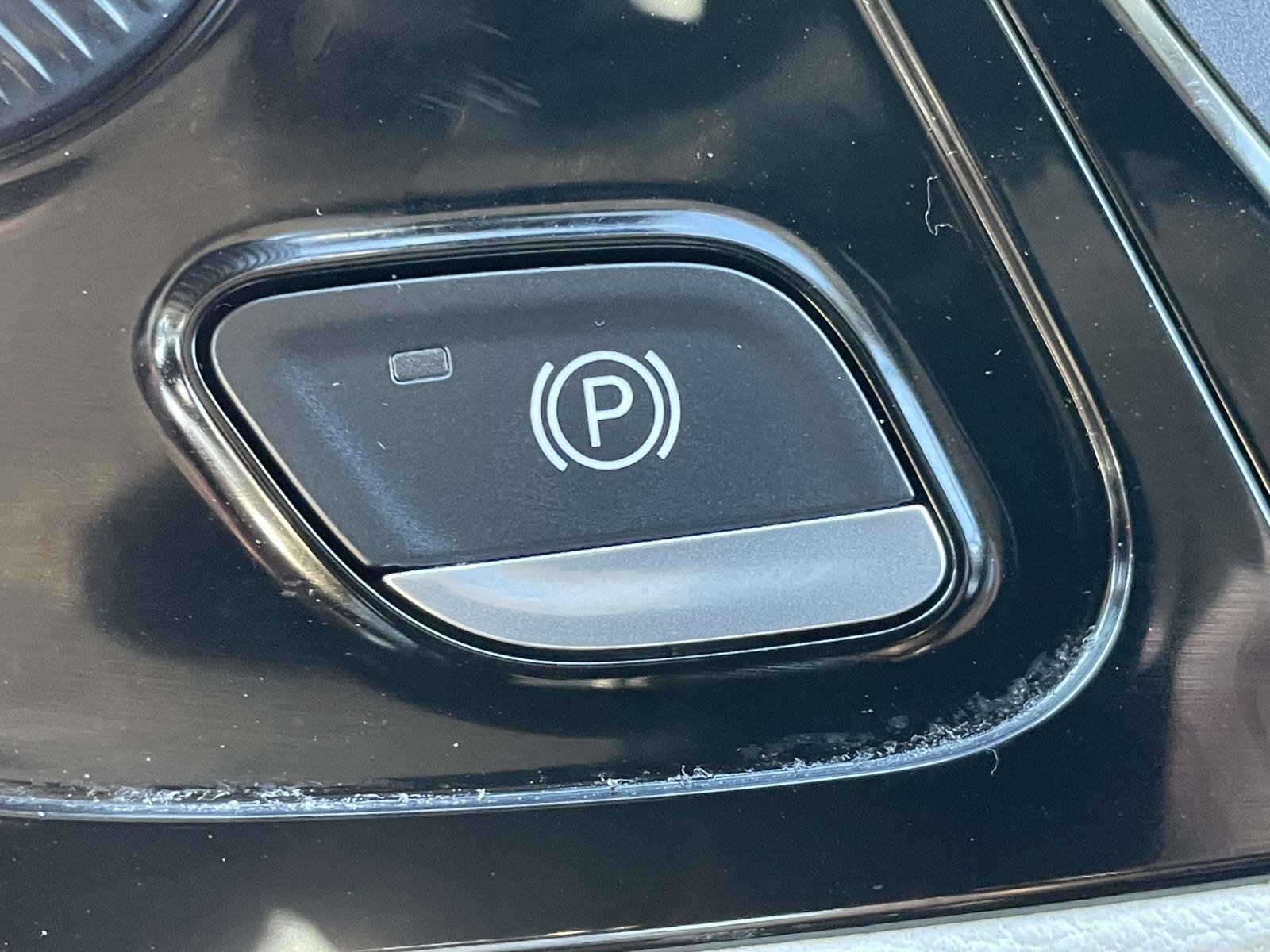 Used 2023 Chrysler Pacifica Touring-L FWD image 32