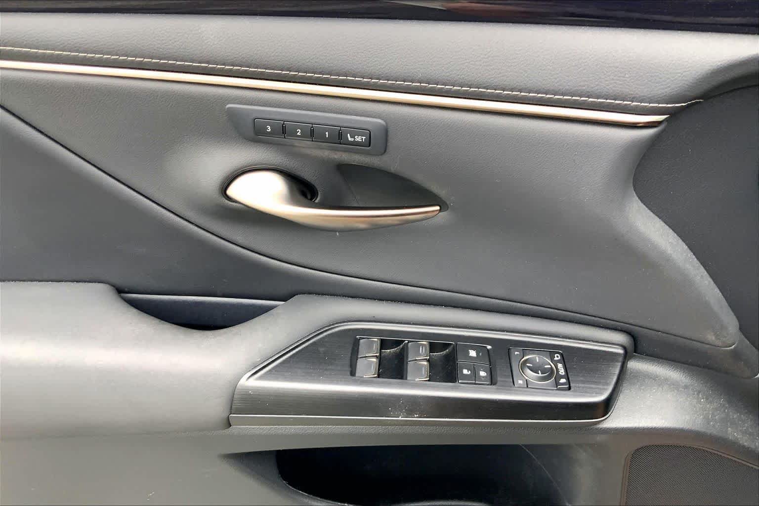 Certified 2021 Lexus ES 350 w/ Premium Package FWD image 36