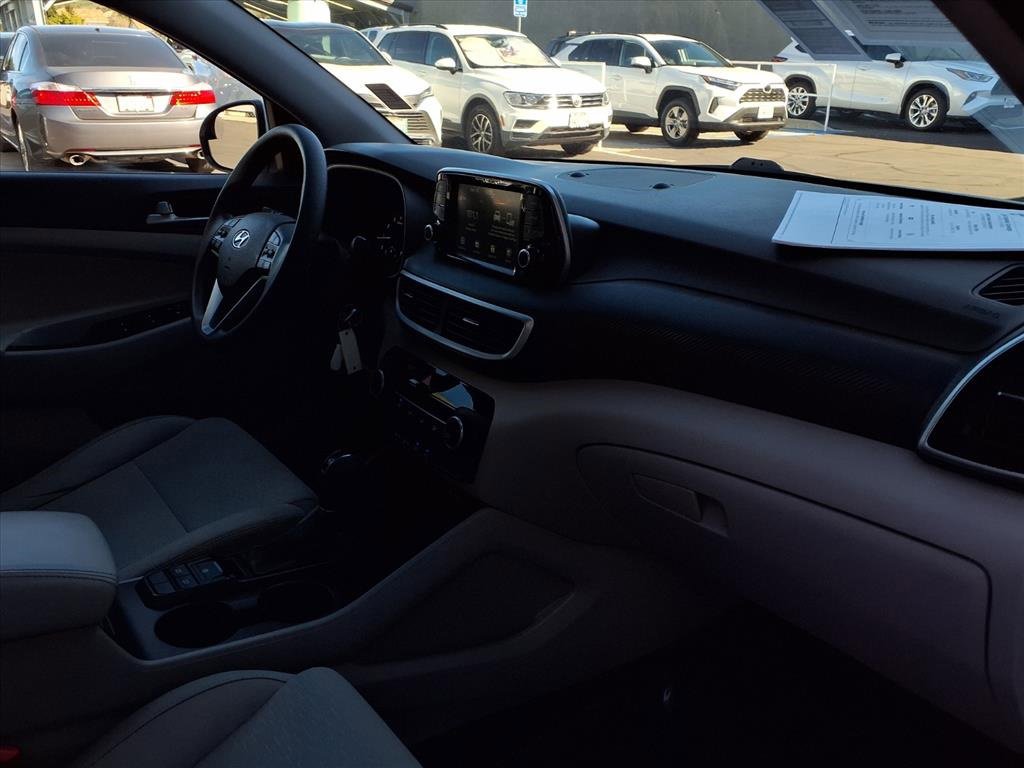 Used 2021 Hyundai Tucson SE w/ Cargo Package image 23