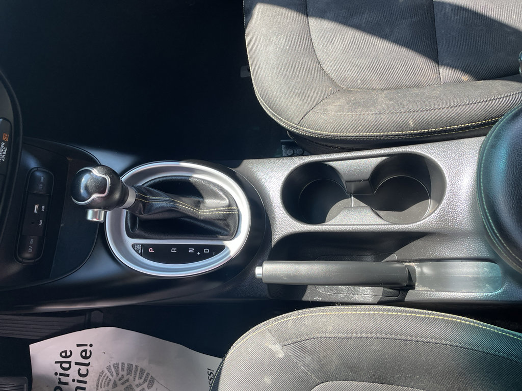 Used 2016 Kia Soul + w/ Designer's Package image 16