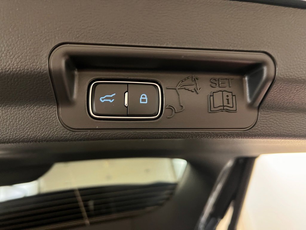 New 2026 Ford Explorer ST-Line image 33