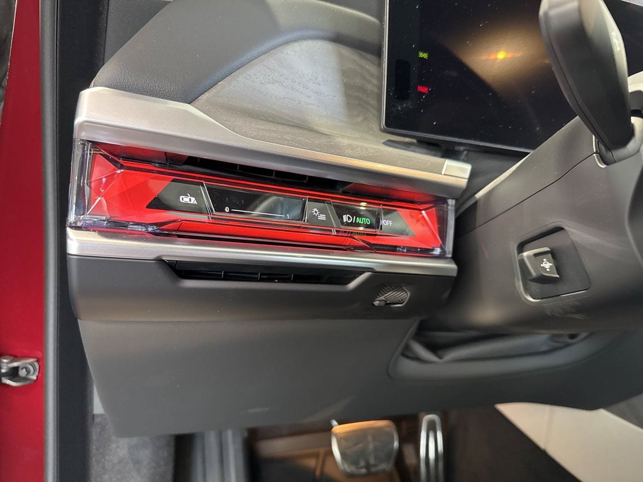 New 2026 BMW 740i xDrive w/ Executive Package AWD/4WD image 38