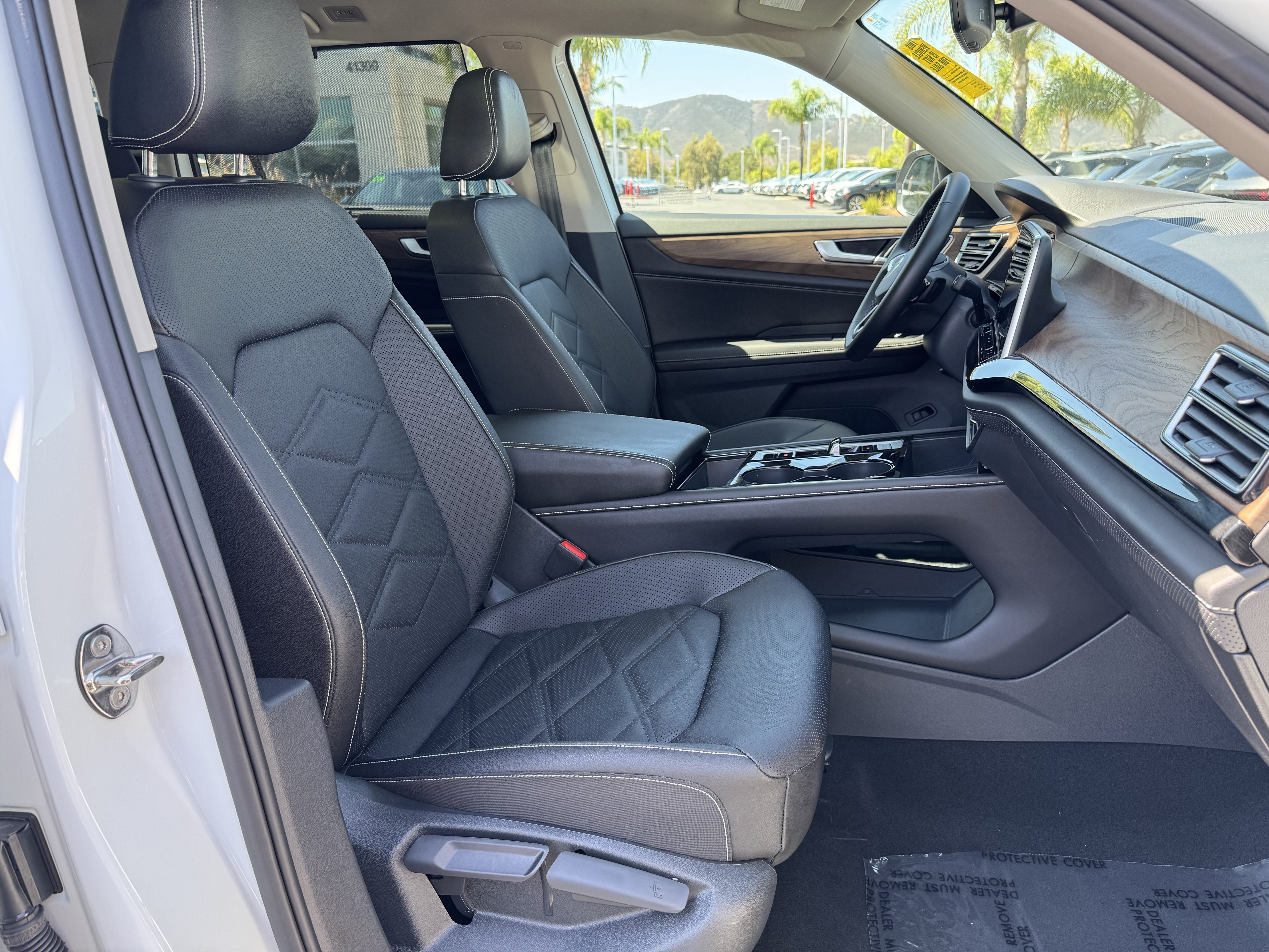 Used 2026 Volkswagen Atlas SE FWD image 35