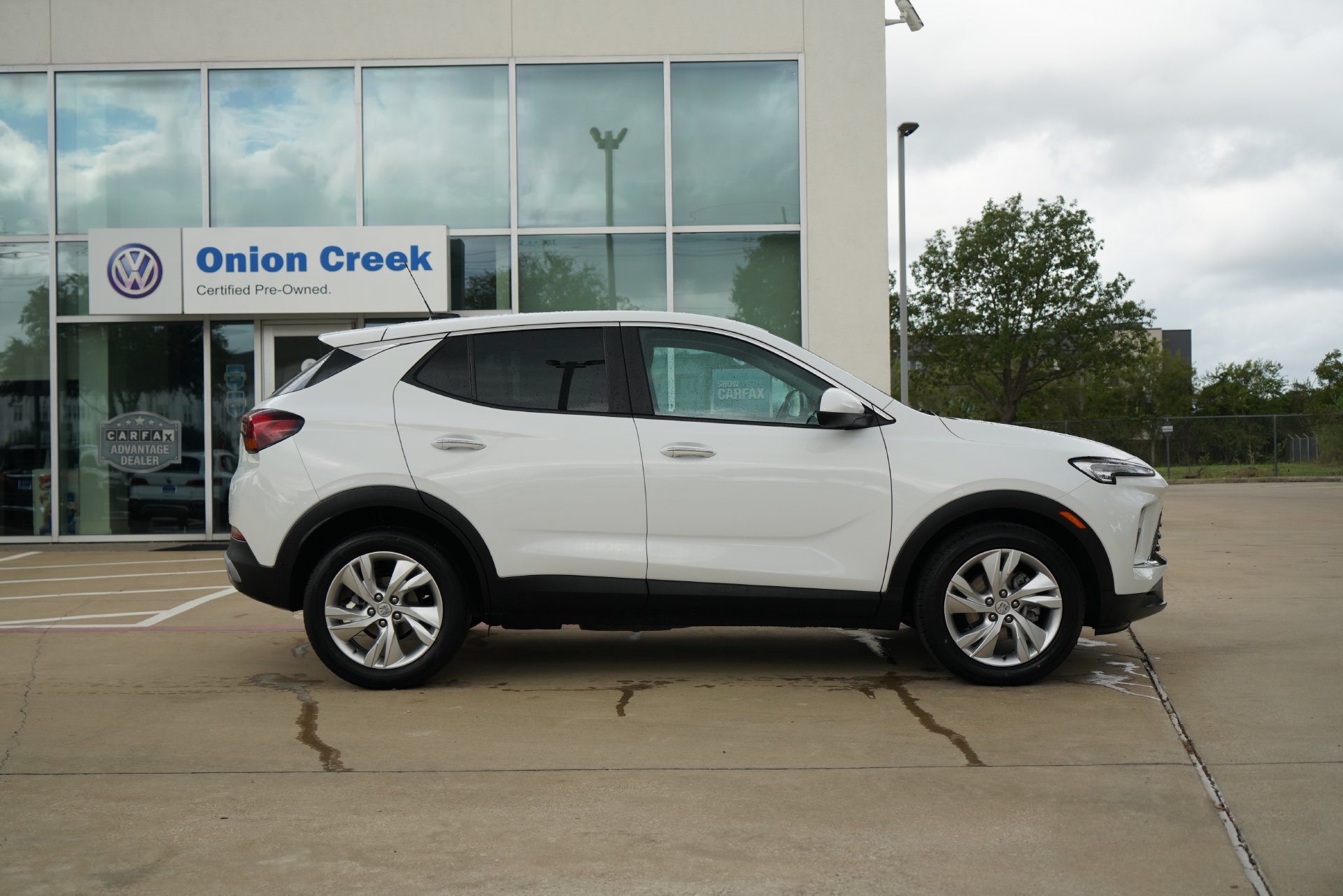 Used 2024 Buick Encore GX Preferred FWD image 4