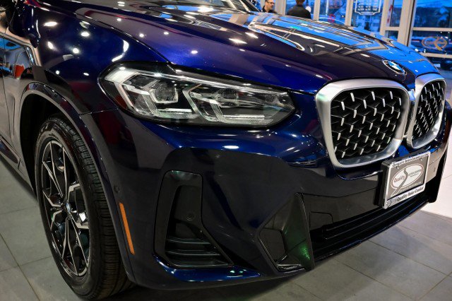 Used 2022 BMW X4 xDrive30i w/ M Sport Package image 12