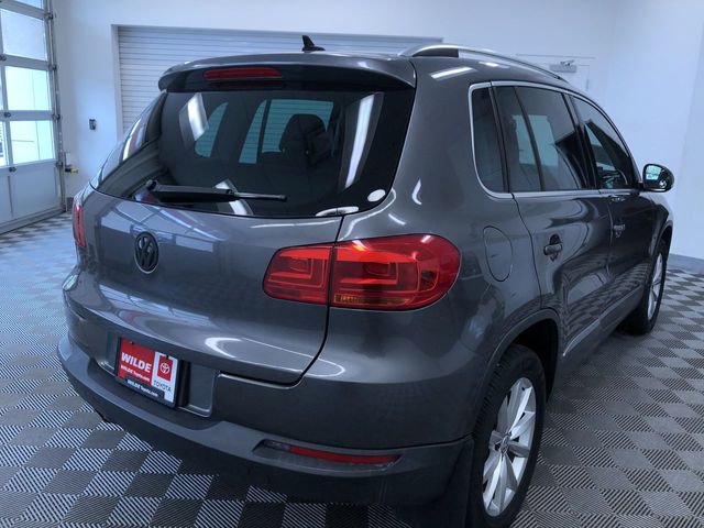 Used 2017 Volkswagen Tiguan Wolfsburg Edition AWD/4WD image 34