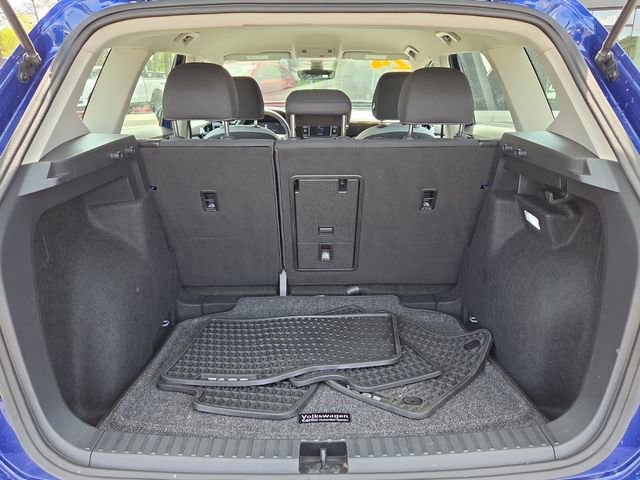 Used 2024 Volkswagen Taos S image 15