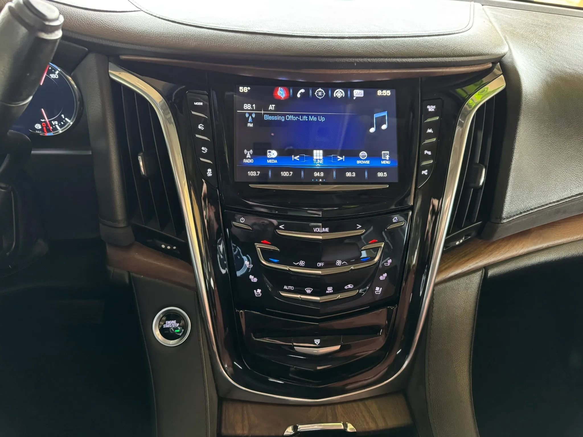 Used 2017 Cadillac Escalade ESV Luxury image 13