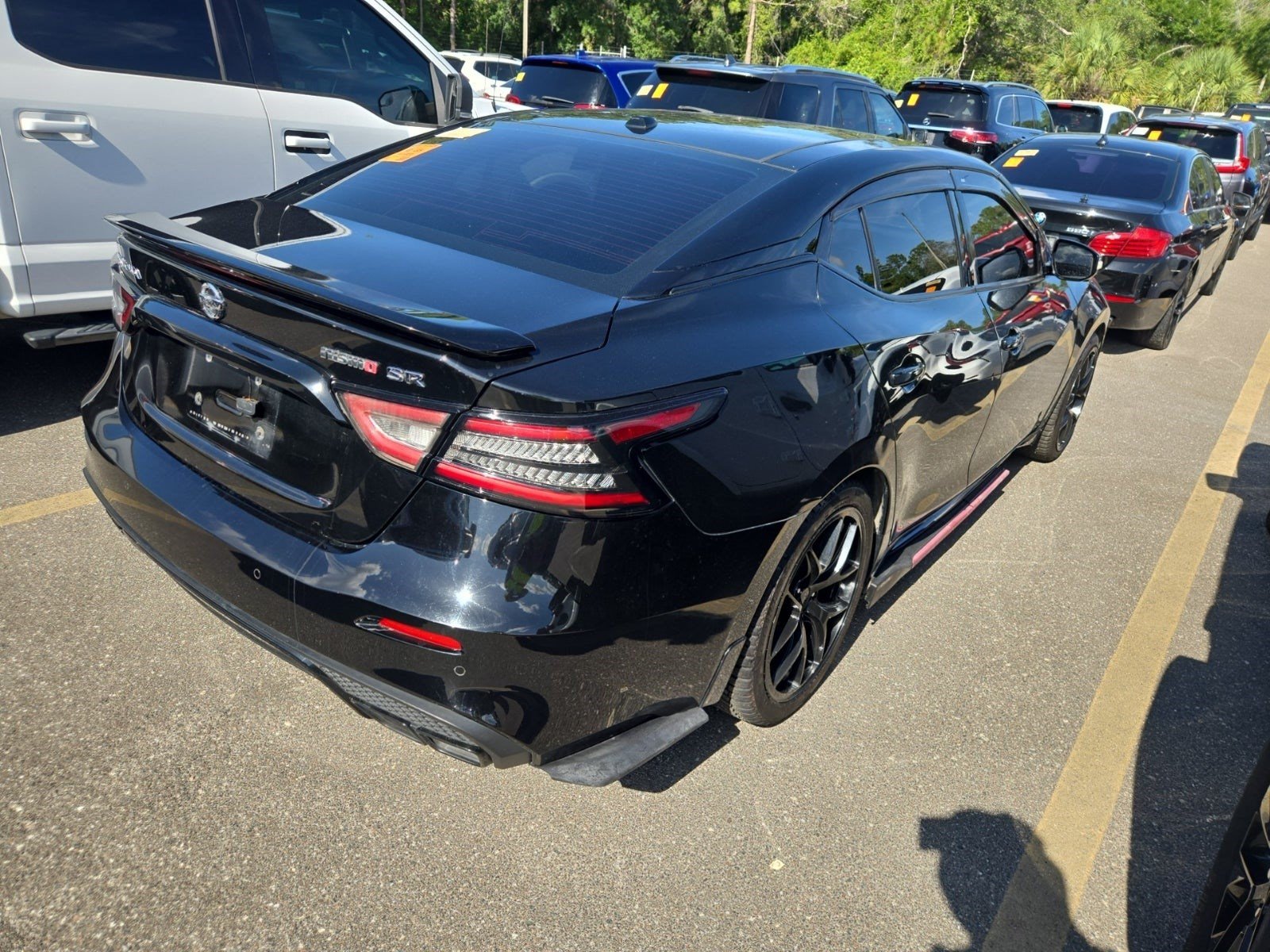 Used 2021 Nissan Maxima SR w/ Sport Mat Group FWD image 4