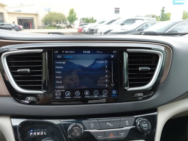 Used 2019 Chrysler Pacifica Touring-L Plus FWD image 20