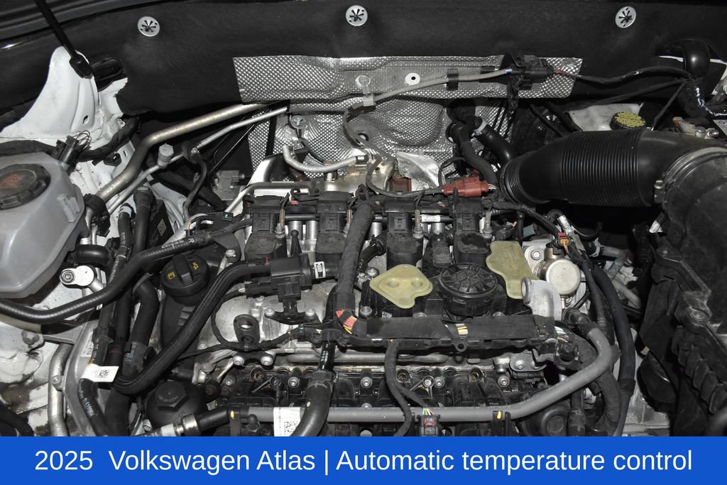Used 2025 Volkswagen Atlas SE FWD image 7