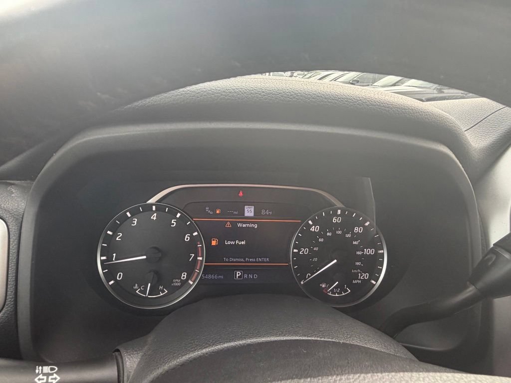 Used 2021 Nissan Titan SV w/ SV Convenience Package RWD image 25