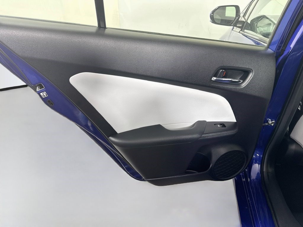 Used 2016 Toyota Prius Four Touring FWD image 25