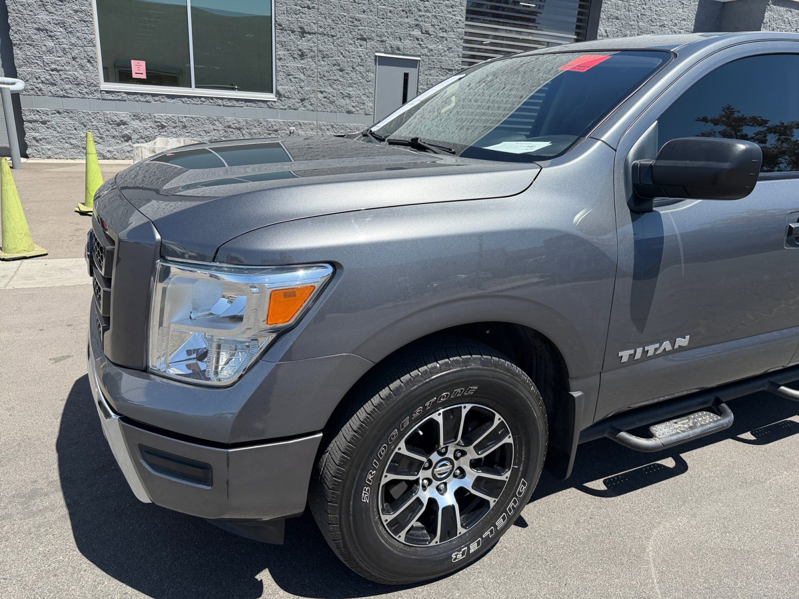 Used 2022 Nissan Titan SV w/ Accessory Utility Package RWD image 10