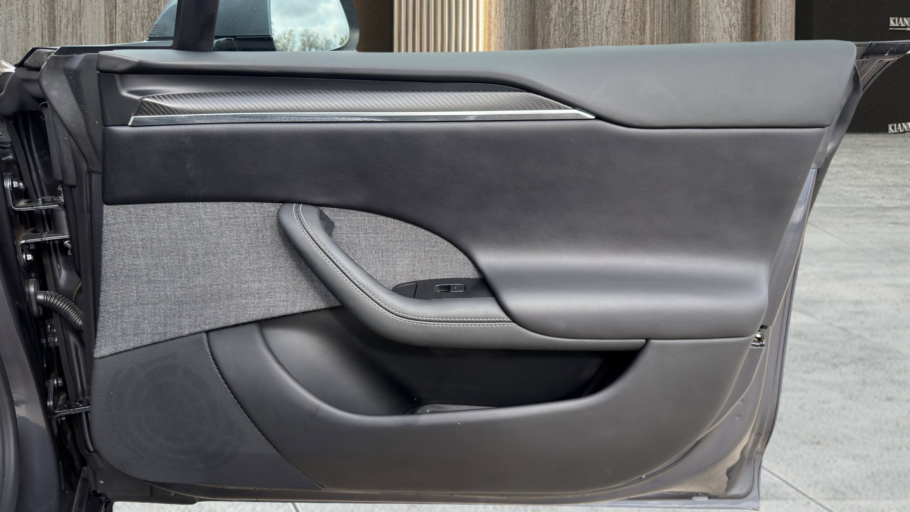 Used 2022 Tesla Model S Plaid image 50