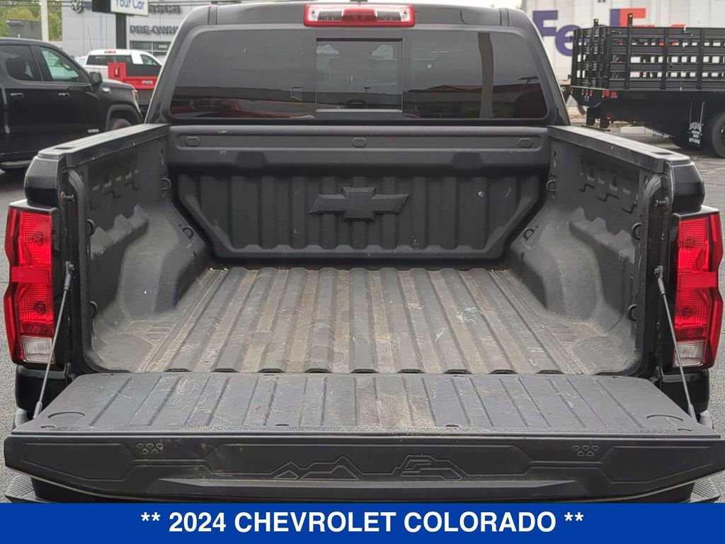 Used 2024 Chevrolet Colorado Trail Boss w/ Advanced Trailering Package AWD/4WD image 5