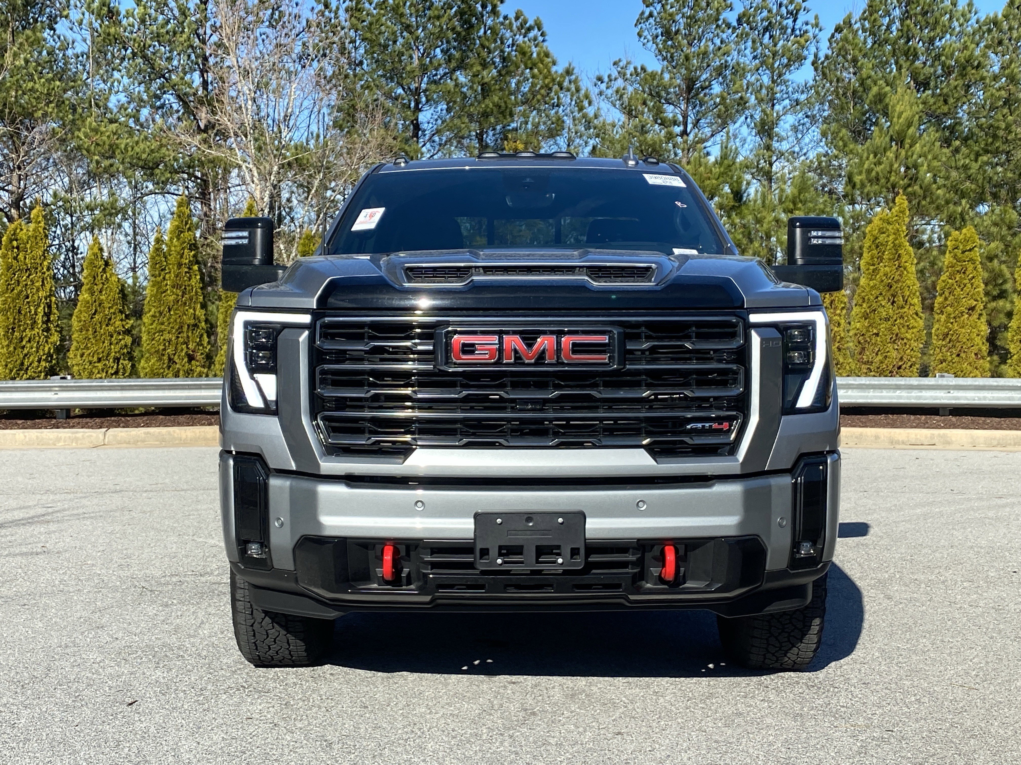 Used 2025 GMC Sierra 2500 AT4 w/ AT4 Premium Plus Package image 5