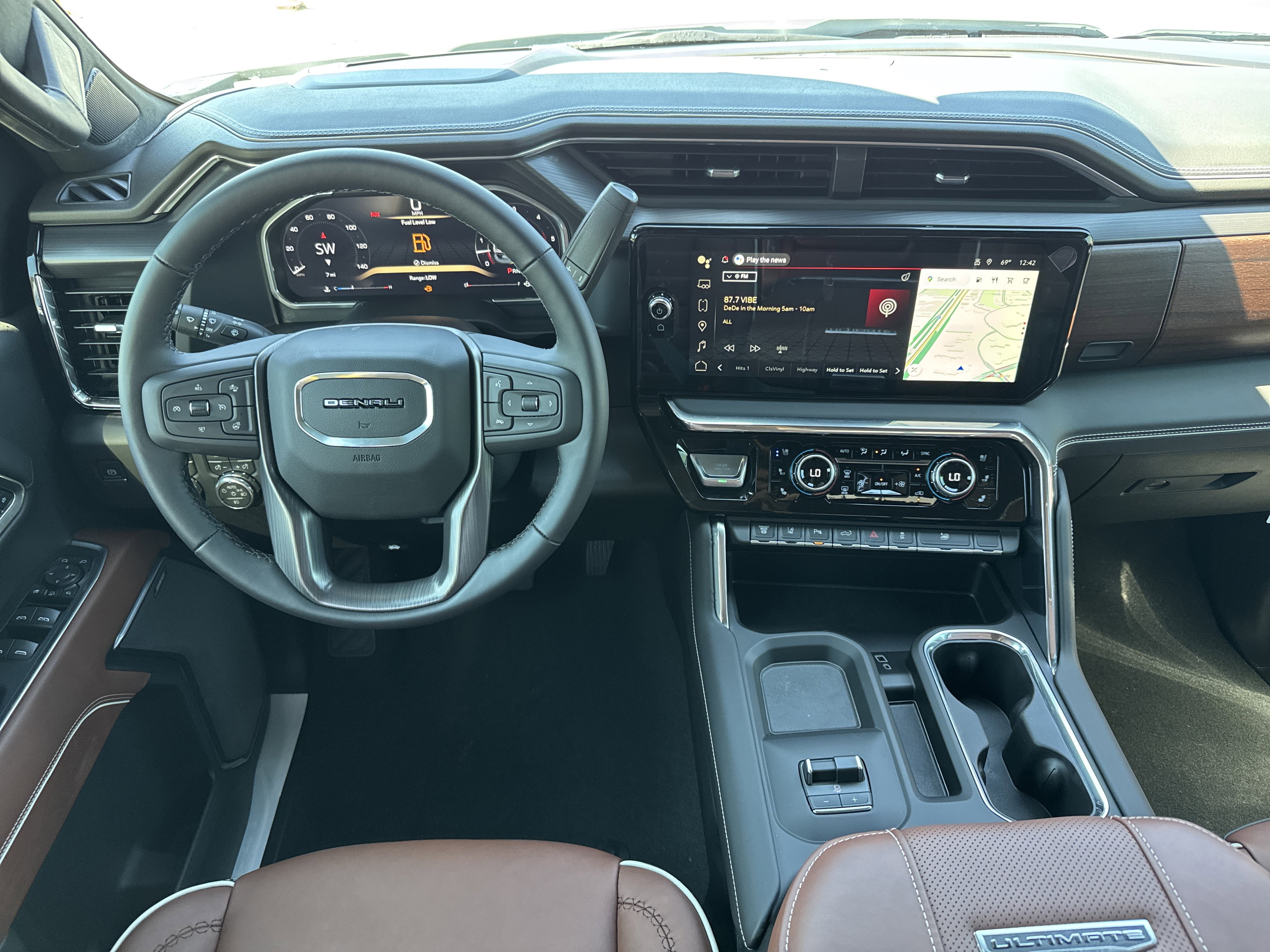 New 2026 GMC Sierra 3500 Denali Ultimate image 17