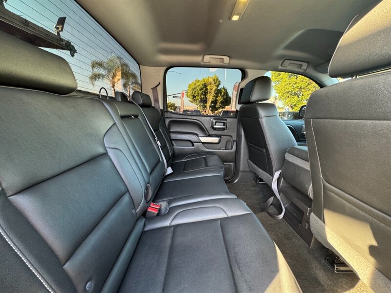 Used 2017 Chevrolet Silverado 1500 LT AWD/4WD image 38