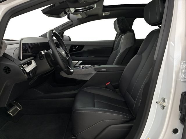 Certified 2025 Cadillac Optiq Luxury 1 AWD/4WD image 12