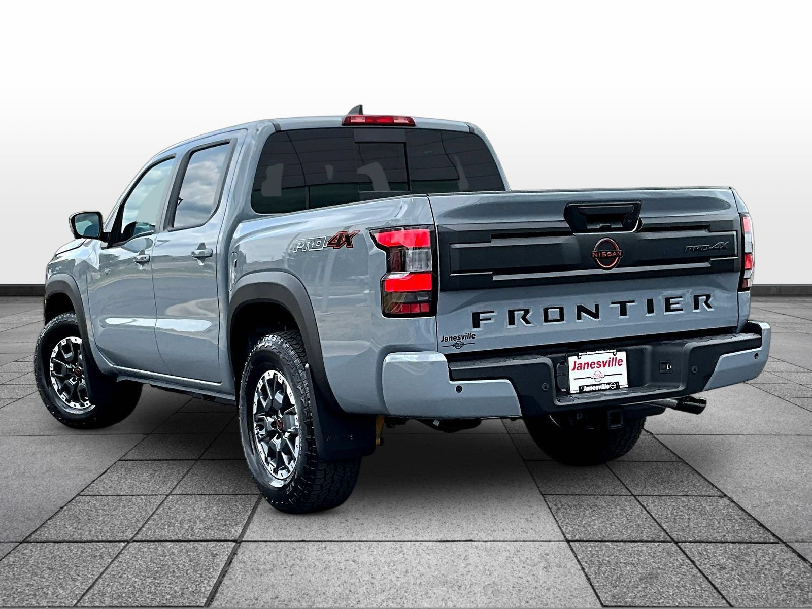New 2026 Nissan Frontier PRO-4X w/ Pro-4x Convenience Package AWD/4WD image 4