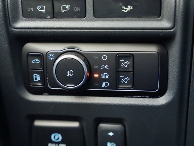 Used 2023 Ford F150 Lariat image 28