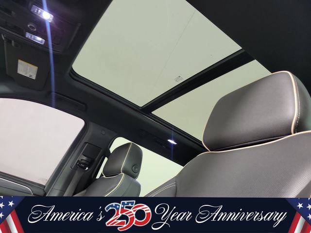 Used 2022 GMC Yukon XL SLT w/ SLT Premium Package AWD/4WD image 22