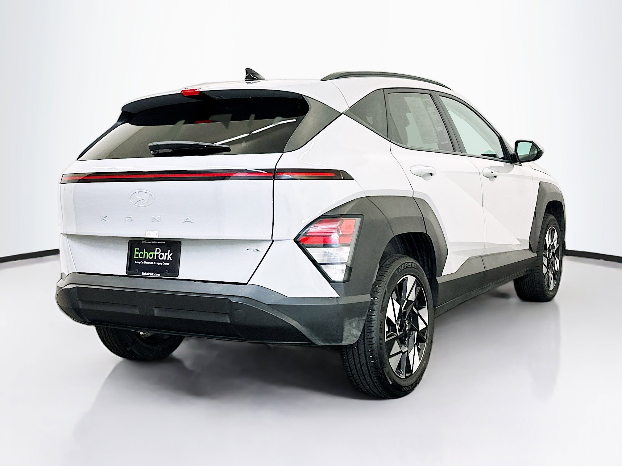 Used 2025 Hyundai Kona SEL image 9