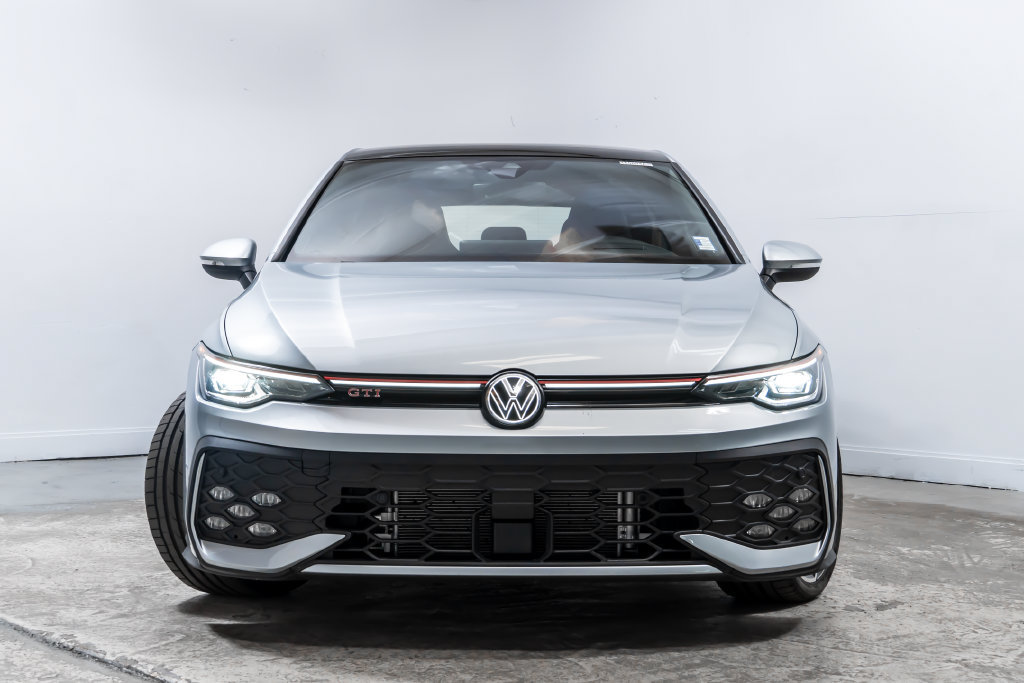 Used 2025 Volkswagen GTI Autobahn FWD image 10