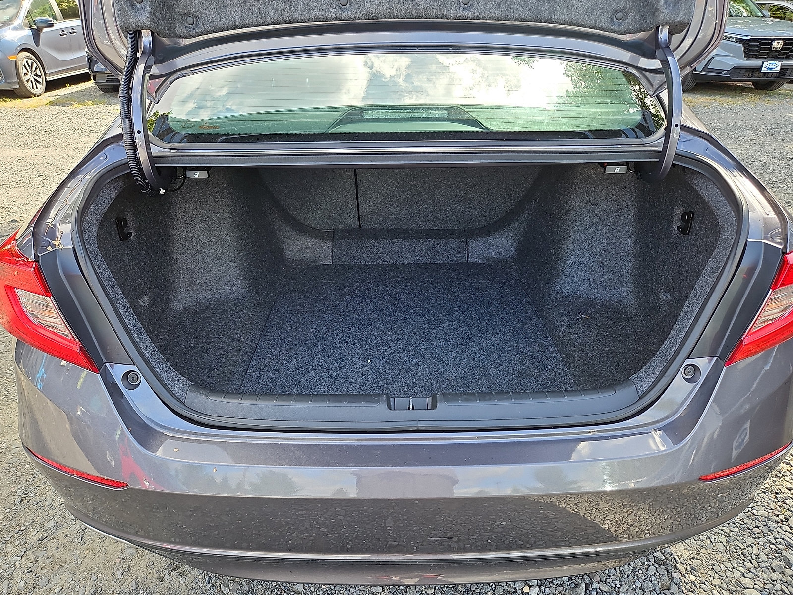 Used 2019 Honda Accord EX image 30