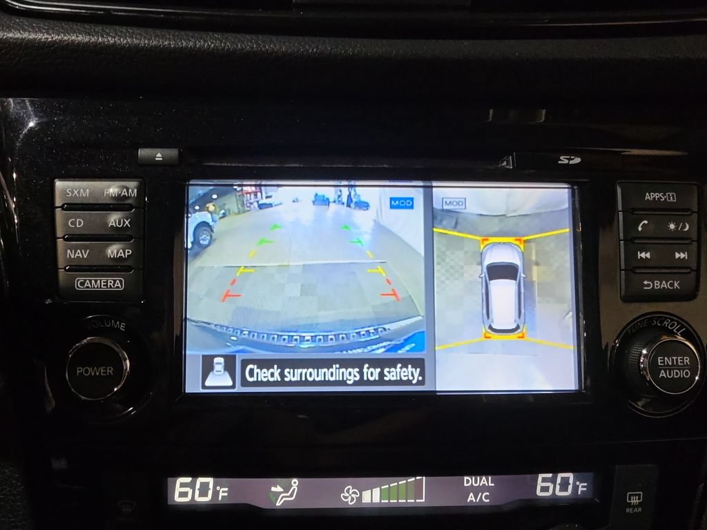 Used 2017 Nissan Rogue SL AWD/4WD image 23