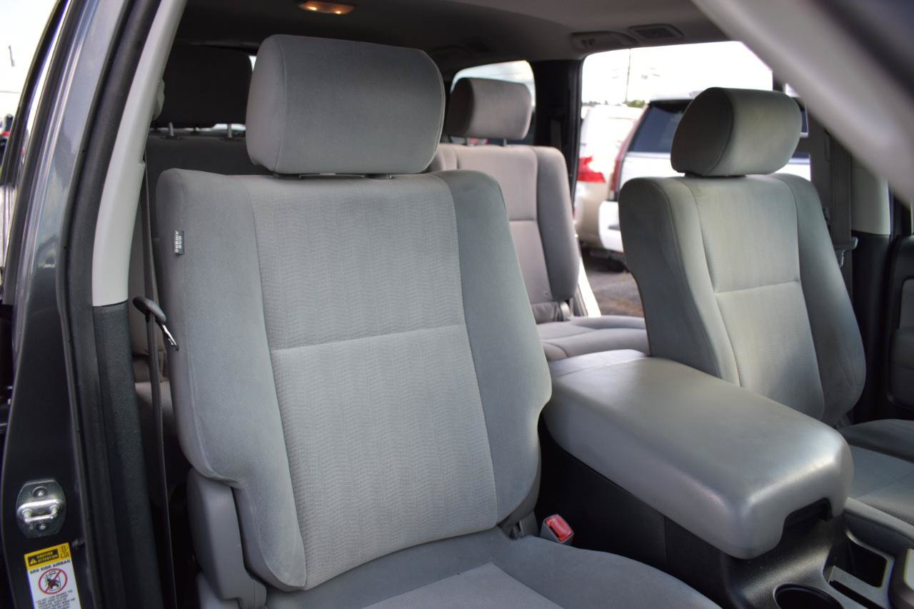 Used 2013 Toyota Sequoia SR5 AWD/4WD image 33