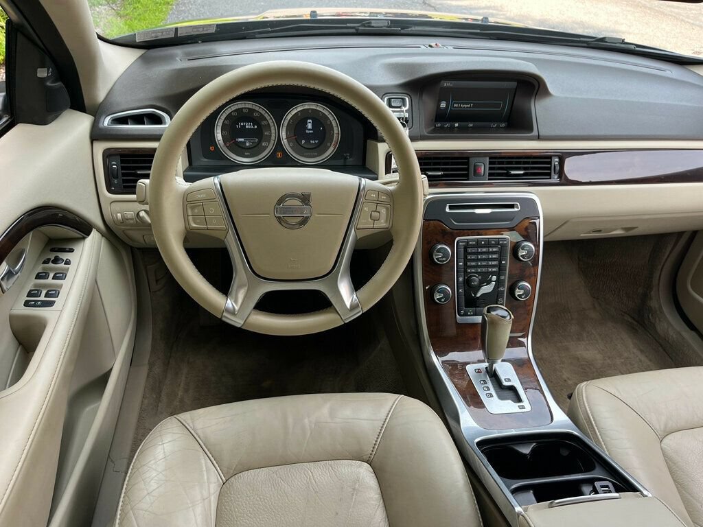 Used 2012 Volvo XC70 3.2 AWD/4WD image 26