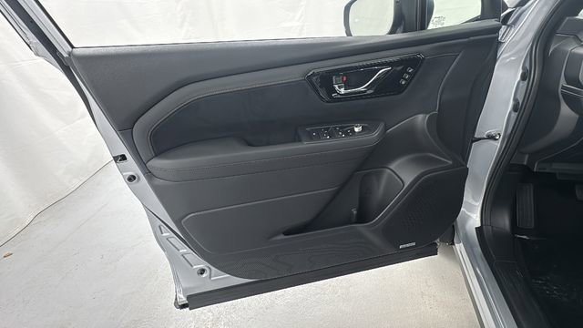 New 2025 Subaru Forester Touring image 19