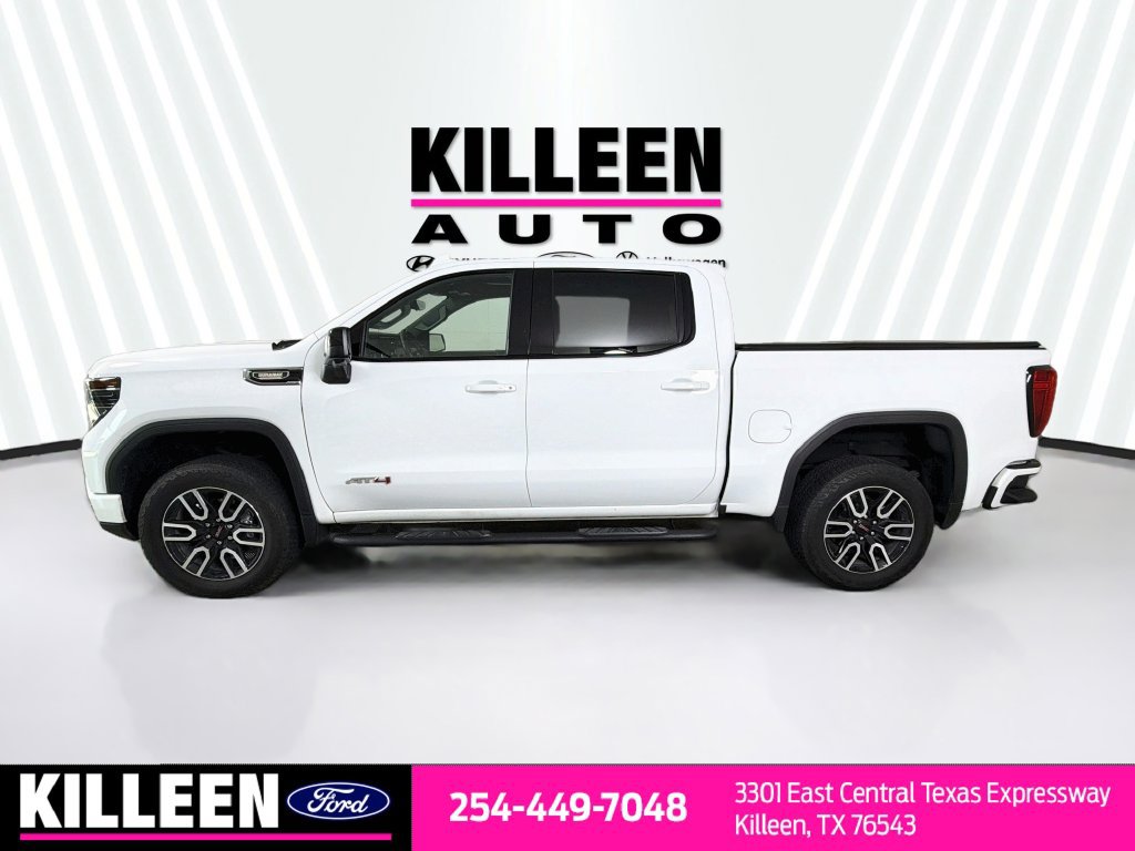Used 2025 GMC Sierra 1500 AT4 w/ Technology Package AWD/4WD image 4