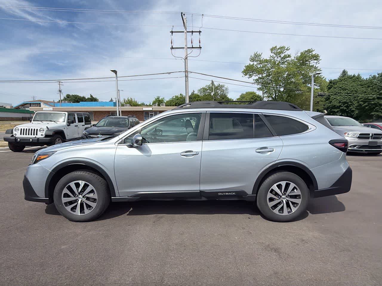 Certified 2021 Subaru Outback Premium AWD/4WD image 10