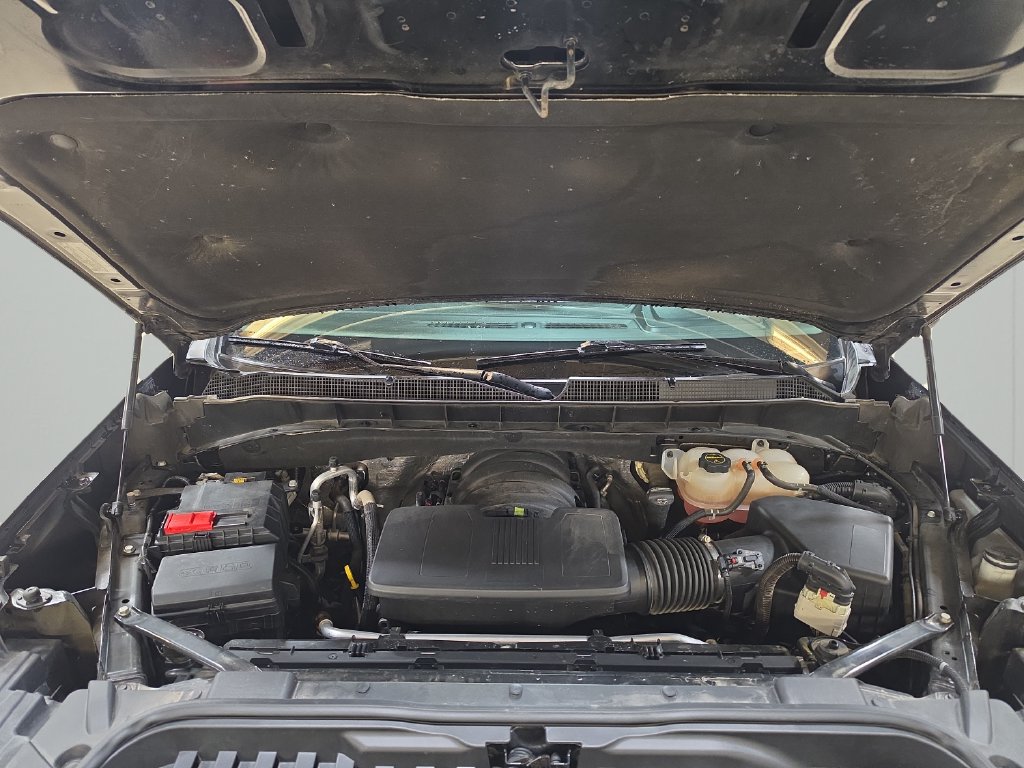 Used 2025 Chevrolet Silverado 1500 LT AWD/4WD image 10