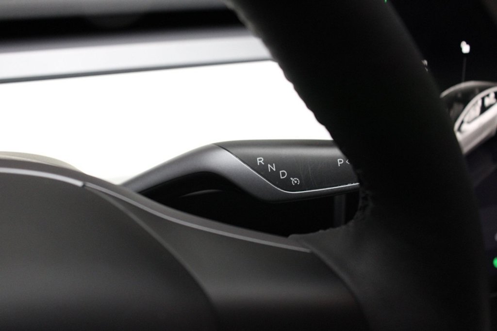 Used 2023 Tesla Model Y Long Range AWD/4WD image 39