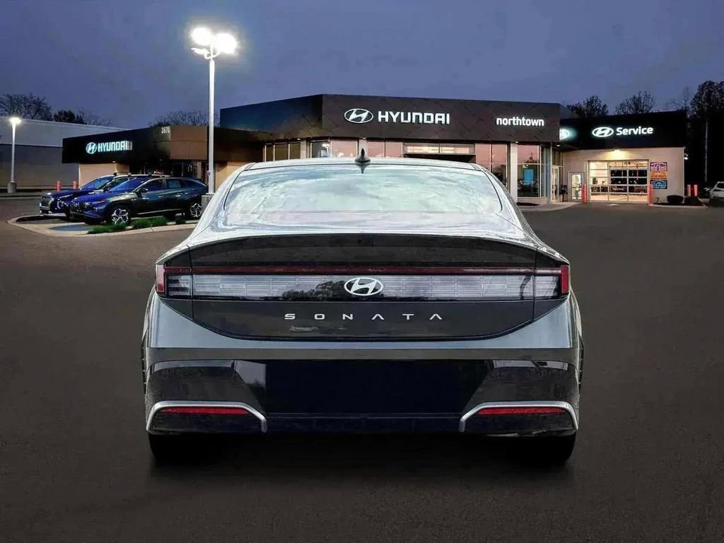 New 2026 Hyundai Sonata SEL FWD image 6