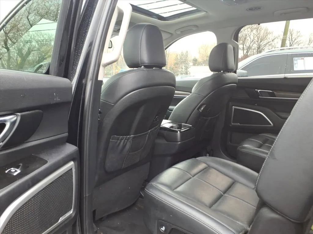 Used 2020 Kia Telluride EX w/ EX Premium Package image 22