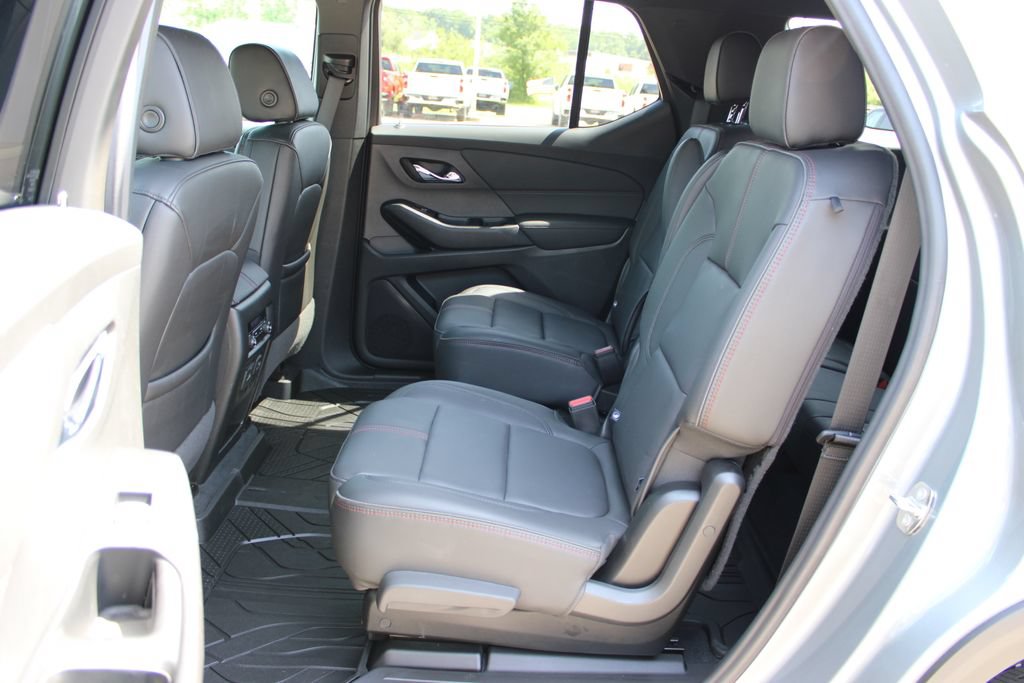 Certified 2023 Chevrolet Traverse RS w/ LPO, Floor Liner Package AWD/4WD image 45