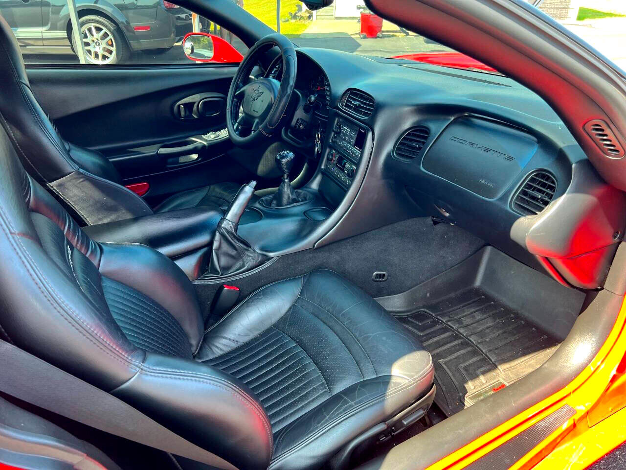 Used 2002 Chevrolet Corvette Convertible w/ Preferred Equipment Group2 RWD image 19