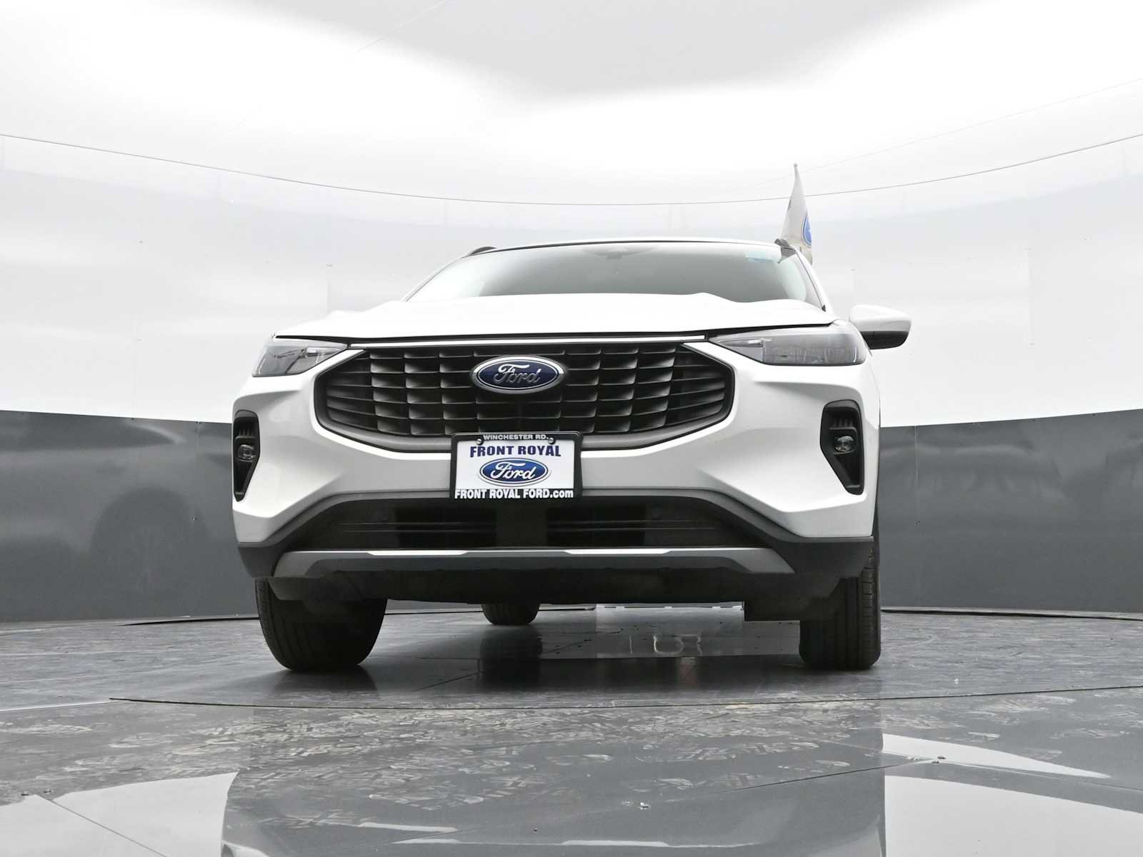 New 2025 Ford Escape SE FWD image 39