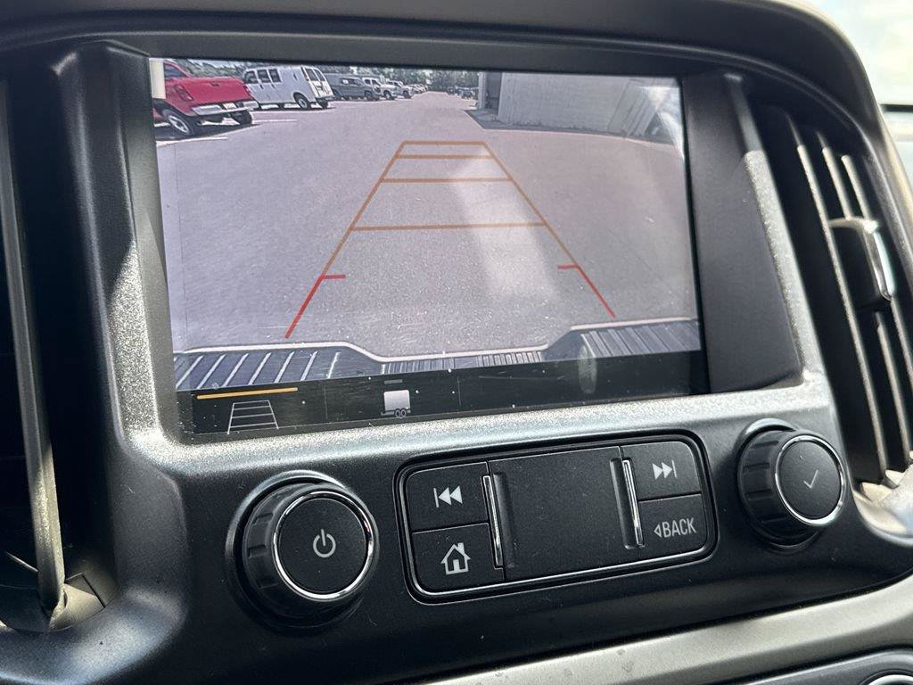 Used 2022 Chevrolet Colorado Z71 AWD/4WD image 32