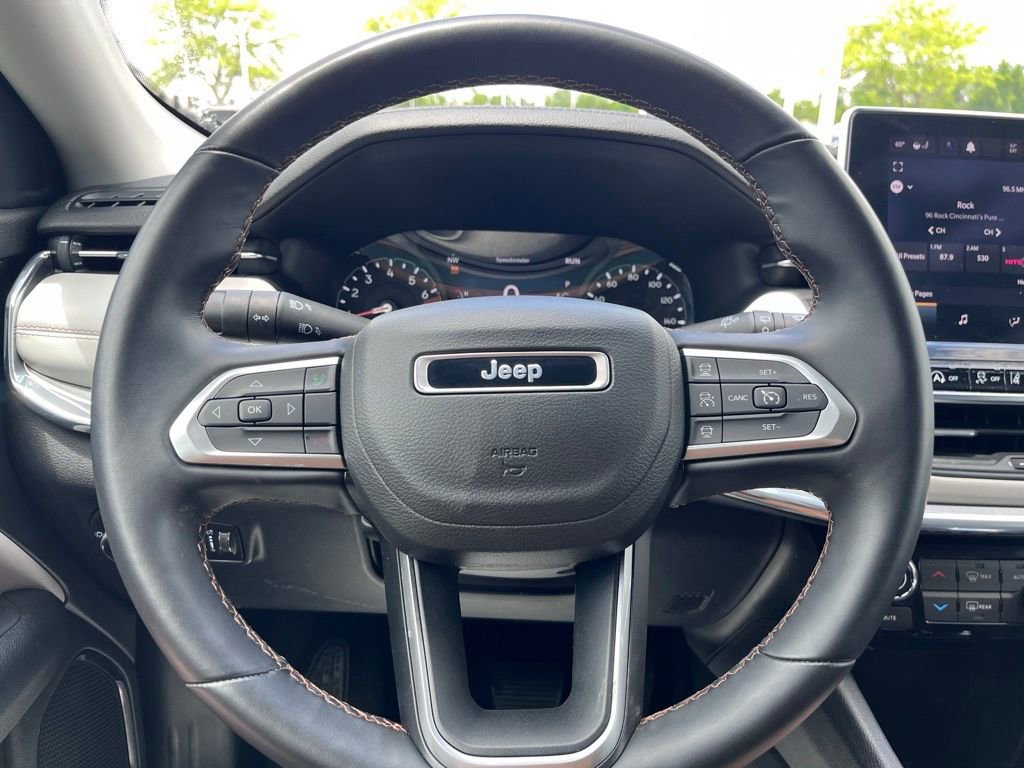 Used 2022 Jeep Compass Limited AWD/4WD image 12